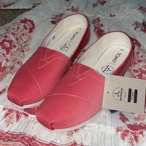 NWT Toms Shoes Ombre gradient for women